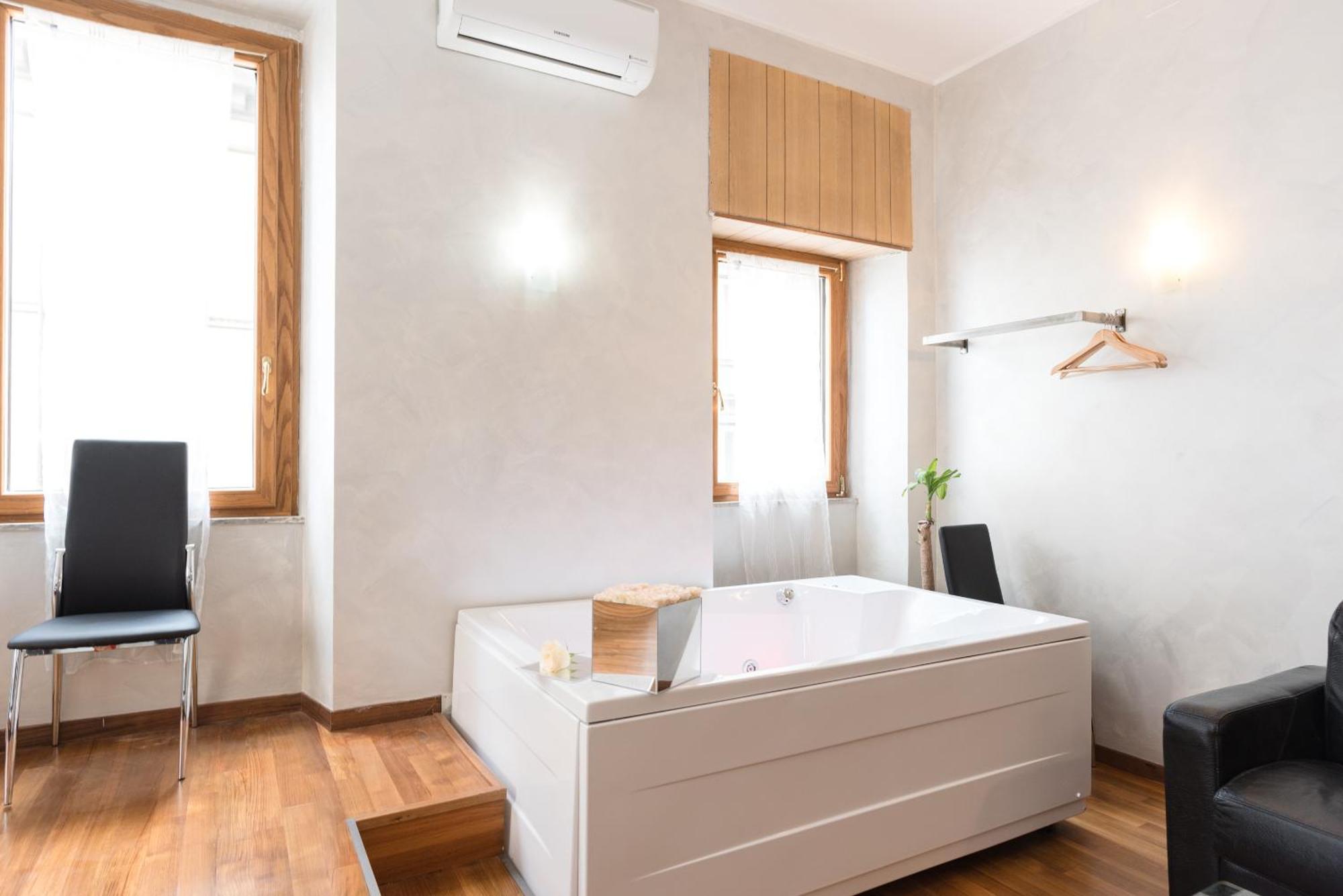 Prince'S Suite - Budget Rooms & Apt Piazza Del Popolo Rom Eksteriør billede