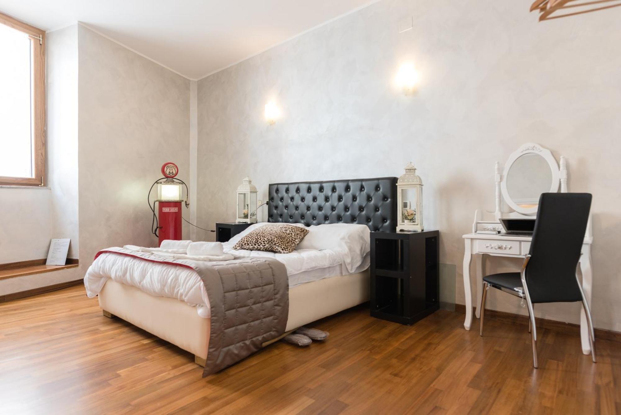 Prince'S Suite - Budget Rooms & Apt Piazza Del Popolo Rom Eksteriør billede