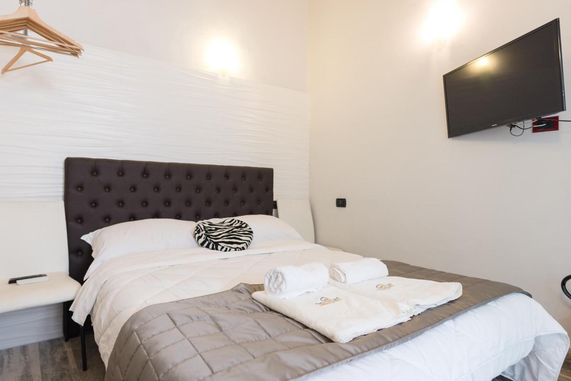 Prince'S Suite - Budget Rooms & Apt Piazza Del Popolo Rom Eksteriør billede